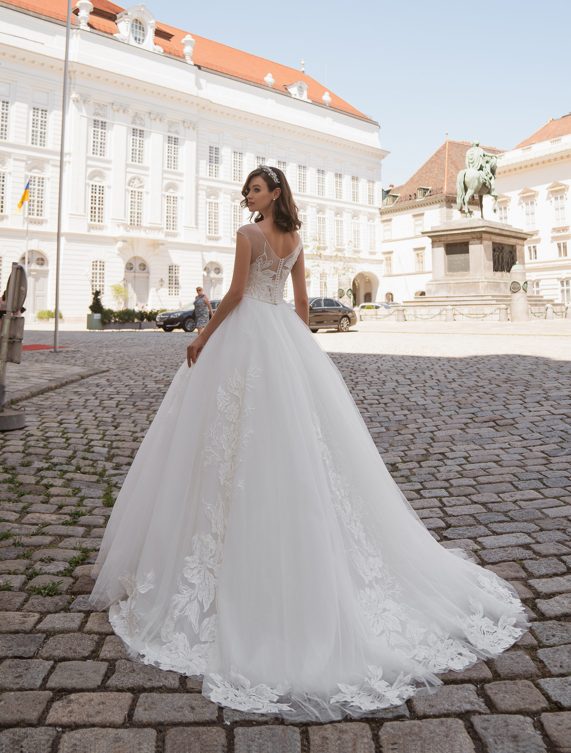 Ruffled top satin big volume wedding dress – Ramialali