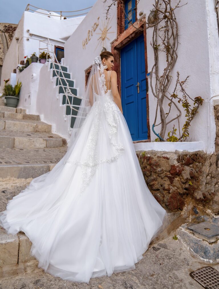 Tessa / A-line Wedding Dress With Puffy Skirt | Cocobrides